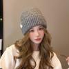 Chapéu de lã da moda coreana infantil outono e inverno pequeno rótulo decorativo proteção auricular chapéu mostrado rosto pequeno quente casal chapéu de malha na moda