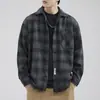 Camisa de franela cepillada de alta gama y peso pesado de 550G para hombre, camisa de manga larga a cuadros vintage engrosada para otoño e invierno, venta al por mayor