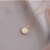 Collar para Mujer, Estilo Influencer Transfronterizo Flor de Girasol Circonita Giratorio Conjunto de Tres Piezas Decoración Collar de Acero de Titanio