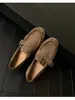 Sapatos de Couro Pequenos para Primavera e Outono Femininos Solado Macio Moda Início do Outono Estilo Retro Pregueado Sapatos de Salto Único Bico Redondo Britânico 2026 Mocassins Versátil