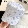 Primavera 2026 Nuevo Dulce Fresco Pequeño Floral Plano Gorra de Béisbol Casual Versátil Para Salidas Hace que la Cara se Vea Más Pequeña Sombrero de Equitación