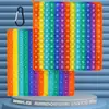 Matarratas arcoíris pionero descompresión silicona presionar música juguete de escritorio niños burbuja de dedo música colgante de descompresión en stock