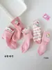 Calcetines Infantiles Ai Dida al por Mayor 2026 Otoño/Invierno Nuevos Calcetines Infantiles con Dibujos Calcetines Ai Dida para Niñas