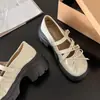 Sapatos Pequenos de Couro da Moda com Solado Grosso para Aumentar a Altura para Mulheres 2026 Outono/Inverno Novos Sapatos JK Simples para Combinar com Saias com Cadarço Versáteis Sapatos Mary Jane