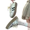 Pantuflas de Media Caña para Mujer 2026 Primavera/Verano Nuevos Zapatos Casuales Versátiles de Punta Cerrada Pantuflas de Ponerse de Moda para Mujer para Uso Exterior en Verano