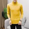 Suéter de Cuello Alto Nuevo Otoño Invierno 2026 para Hombre al por Mayor Estilo Coreano Ajustado Juvenil Color Sólido Suéter de Punto Capa Base