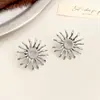 Pendientes Metálicos de Girasol de Moda Exagerada Europea y Americana Transfronterizos, Joyería Elegante y Lujosa de Nicho para Venta al por Mayor