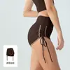 Nuevos shorts atléticos para mujer con cordón lateral, que presentan un diseño de bloques de color, cintura alta y una silueta ajustada en forma de cadera de durazno, perfectos para correr, entrenar, fitness y yoga.