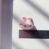Broche de muñeca de peluche de dibujos animados, accesorios, lindo gatito de nube blanca, muñeca Kumamoto, accesorios de decoración para bolsa