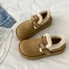 Sapatos de algodão estilo Birkenstock, retrô, com sola grossa, que aumentam a altura, totalmente fechados, forrados com fleece, para mulheres, quentes para o inverno, botas de neve espessadas, sapatos peludos estilo Birkenstock