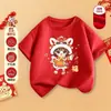 Camiseta Festiva Vermelha de Algodão Puro de Manga Curta para Meninos e Meninas, Estilo Ano Novo do Cavalo 2026, Roupa Respirável de Ano Novo para Crianças Mais Velhas