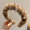 Linda diadema de felpa de dibujos animados para mujer, especialmente diseñada para lavarse la cara y aplicar mascarillas faciales, diadema de corona alta, lista para fotos, crea una atmósfera elegante