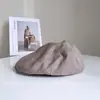Boné Retro Forward Leve e Respirável para Mulheres, Novo Estilo de Verão, Chapéu de Sol Simples de Cor Sólida, Boné Estiloso e Moderno com Aba Reta