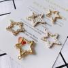 Accesorios de joyería DIY al por mayor, pendientes colgantes individuales de aleación simple con forma de estrella de perla y diamante, material para pendientes, accesorios colgantes