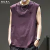 Chal bordado estilo americano para hombre, nuevo modelo verano 2026, fino, holgado, talla grande, blanco, adecuado para usar como capa exterior o top de gimnasio