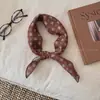 ¡Mantente Caliente con un Toque de Sofisticación! Bufanda Suave de Cuadros Retro Melard para Mujer, Bufanda Triangular de Alto Gama para Otoño e Invierno, Accesorio Decorativo