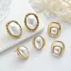 Pendientes de Botón Geométricos Retro de ABS con Perlas de Imitación, Pendientes Metálicos de Alta Gama para Mujer, Pendientes Sencillos y Versátiles para el Día a Día con Estilo Elegante