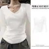 Camiseta de Algodón con Hombro Derecho, Cuello en V Americano, Manga Larga para Mujer en Otoño e Invierno, Nuevo Diseño, Top Versátil para Base