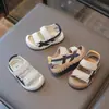 Sandalias de Dedo para Niños Verano 2026, Zapatos de Playa de Malla Transpirable para Niños, Zapatos Deportivos de Suela Suave para Niñas