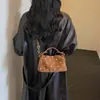 Bolsa de Mão Feminina Casual Versátil Elegante Nova Outono 2026 Bolinhas Fofa Textura Delicada Transversal Simples