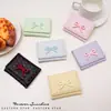Porta-moedas com Laço de Bolinhas ~ Multicor Novo Estilo 70% de Desconto para Mulheres, Carteira Simples de Alta Qualidade, Estoque Pronto para Exportação