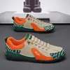 Sapatos Masculinos 2025 Outono Novos Tênis Esportivos Modernos Versáteis Tendência Sapatos Mocassim Solado Macio Leve para o Trabalho Casual para Homens