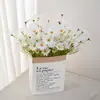 Camomila 5 Cabeças de Margaridas Pequenas Flores Artificiais Decoração de Sala de Estar Decoração de Mesa Flores Decoração de Buquê Adereços para Fotos Flores Artificiais