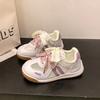 Zapatillas Blancas de Malla Transpirable para Mujer, Nuevo Estilo Verano y Otoño 2025, con Cordones, Punta Ancha, Zapatos de Entrenamiento Alemanes, Zapatillas Casuales de Diseño de Nicho