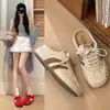 Zapatillas de caña baja, zapatillas de entrenamiento alemanas transpirables de verano, nuevo modelo 2026, zapatos casuales ligeros de nicho versátiles para mujer sin cordones