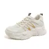 Directo de Fábrica Zapatos de Papá para Mujer 2026 Nuevos Blancos de Malla Suela Gruesa para Aumentar la Altura Zapatos Casuales Venta al por Mayor Personalización Dropshipping