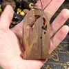 Estátua Amuleto Pingente Esculpida em Agarwood Sólido Lua da Água Guanyin Buda para Decoração de Carro e Casa