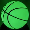 Venta caliente transfronteriza 15cm baloncesto verde luminoso PVC inflable autoluminoso polvo nocturno pelota elástica juguete para niños pelota de goma