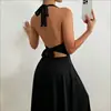 Vestido largo de estilo europeo y americano transfronterizo con cuello halter, escote en V profundo, falda amplia, espalda descubierta, cintura de corbata, elegante vestido de noche y vestido de resort