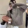 Casaco suéter de tricô estilo coreano com gola alta e botões de chifre para mulheres, coleção outono e inverno 2026, macio e grosso, cardigã de tricô de caimento solto, moderno