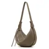 Bolso Croissant de Piel de Vaca de Primera Capa Bolso Diagonal Tipo Dumpling Nuevo de Piel Genuina Nicho Un Hombro Práctico para Viajes Cotidianos Color Sólido Piel Suave Bolso para Mujer