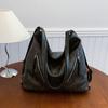 Bolso de Moda de Gran Capacidad para Mujer 2026 Otoño e Invierno Nuevo Estilo Bolso de Hombro con un Diseño Elegante para el Trayecto Diario, Bolso Cruzado, Mochila