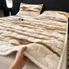 Colcha gruesa de pelo de conejo para invierno, colcha acolchada estilo tatami retro y juego de sábanas con forro polar (conjunto de tres piezas)