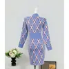 Vestido de punto para mujer, nuevo estilo de otoño, con un patrón texturizado, escote alto elegante, corte ajustado y una silueta ceñida al cuerpo que crea un efecto adelgazante, perfecto como prenda para usar en capas debajo de un abrigo.