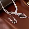 Brincos de Flor de Diamante Super Flash Colar Luxo Acessível High-End Versátil Corrente de Clavícula Moda Personalizada Elegante Conjunto de Joias