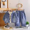 Conjunto de Ropa de Otoño para Niños Modelo 2026 Ropa de Primavera y Otoño para Bebés y Niños Pequeños, Elegante Conjunto de Tres Piezas de Mezclilla con Mangas Largas, Moda al por Mayor