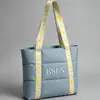 Bolsa Tote Bolsa de Viaje para Mujer Gran Capacidad Rígida Todas las Categorías Bolsa Logo Personalizado Comercio Nacional e Internacional Fabricación OEM Marca Privada