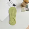 Calcetines de barco de corte bajo primavera y verano calcetines de algodón para mujer calcetines finos de agujero calcetines de malla invisibles moda simple color liso combinan con todo calcetines para aire acondicionado