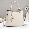 Bolso de mujer de gran capacidad, nuevo modelo 2026, bolso de mano de moda, bolso de hombro y bandolera, bolso de mujer para viajeras transfronterizas, venta al por mayor
