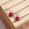 Aretes de Flor de Zircón Perla Roja para Mujer, Lujo Ligero, Gama Alta, Versátiles, Adecuados para el Año del Caballo