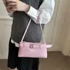 La popular bolsa con estampado de leopardo de este año para mujer es el nuevo y elegante y versátil bolso de hombro, bolso de axila, bolso pequeño cuadrado con cadena cruzada 2026