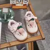 Zapatos Listos para Bebé Estilo Nuevo de 0 a 3 Años Suela Suave Antideslizante Piel Lindos Zapatos para Bebé Zapatos para Niños Pequeños Modernos y Versátiles Estilo Nuevo