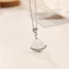 Collar de falda con concha abanico de alta calidad, cadena para clavícula de acero de titanio que no se decolora, colgante en línea de concha blanca natural y concha de abanico
