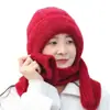 Nuevo sombrero para otoño e invierno para mujer, bufanda integrada con forro de forro polar, engrosada, a prueba de frío, sombrero cálido trenzado, gorro de lana de punto de punta cerrada