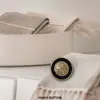 Botón Metálico Circular Patrón Retro Blanco y Negro Estilo Pequeño Fragante Abrigo de Lana de Celebridad Hebilla de Traje Hebilla Decorativa