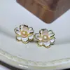 Aretes de Perla Flor Fresca y Natural Estilo Francés Dulce Elegante Temperamento Diseño de Aretes Aretes de Moda Venta al por Mayor